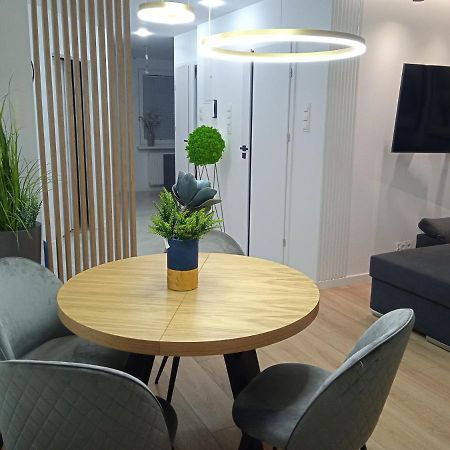 Apartament Olsztynska Appartamento Radom Esterno foto