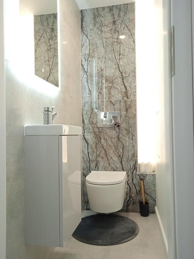 Apartament Olsztynska Appartamento Radom Esterno foto